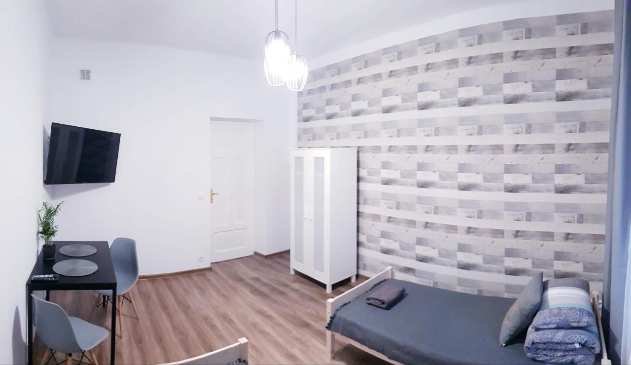 Guest Room Rowna Kielce Exterior foto